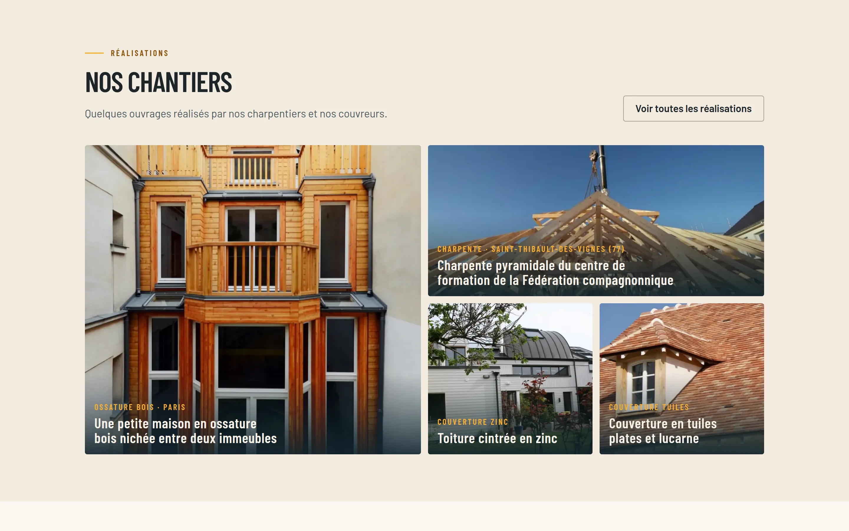 Section « Nos chantiers » de bati-charpente.fr : une maison en ossature bois à Paris, une charpente pyramidale, une toiture en zinc, une couverture en tuiles plates.