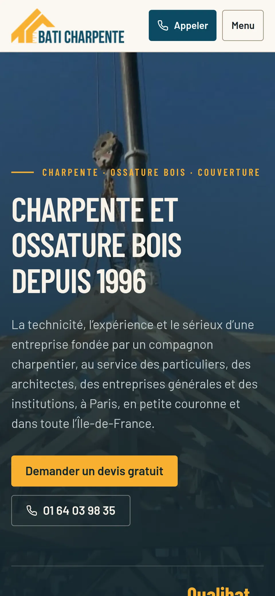 La même page sur téléphone, avec les boutons Appeler et Menu.